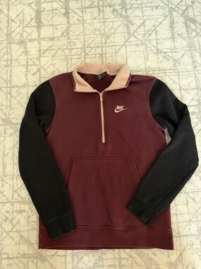 Nike Half-Zip Pullover Sweatshirt